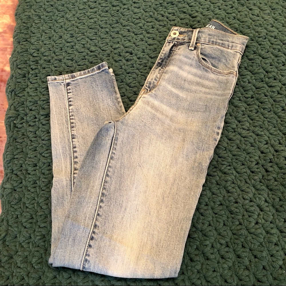 Levi’s Denizen Mom Jeans Sz 24/0